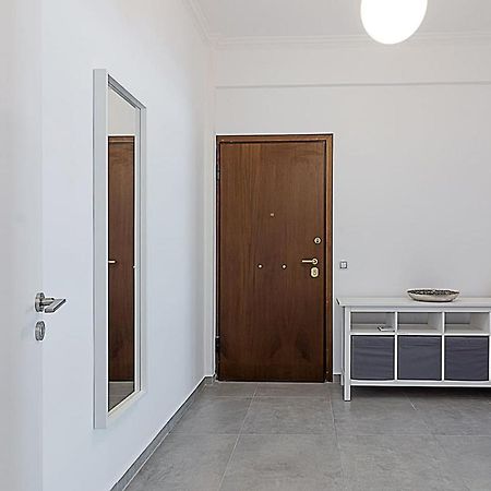 Spacious two bedroom apartment in Central location Atenas Exterior foto