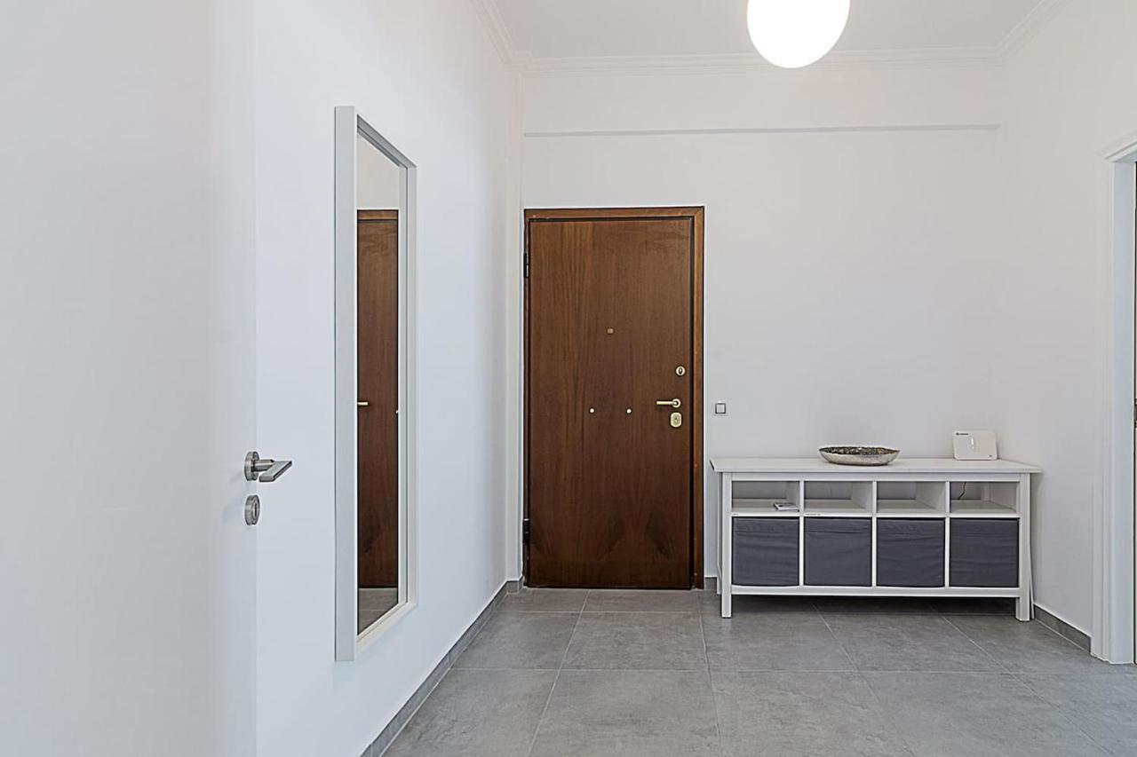 Spacious two bedroom apartment in Central location Atenas Exterior foto