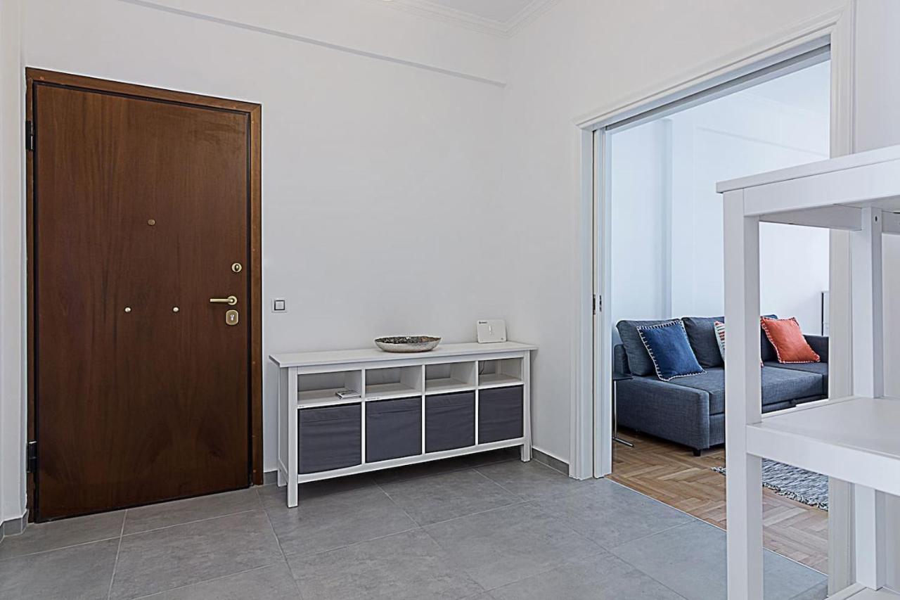 Spacious two bedroom apartment in Central location Atenas Exterior foto