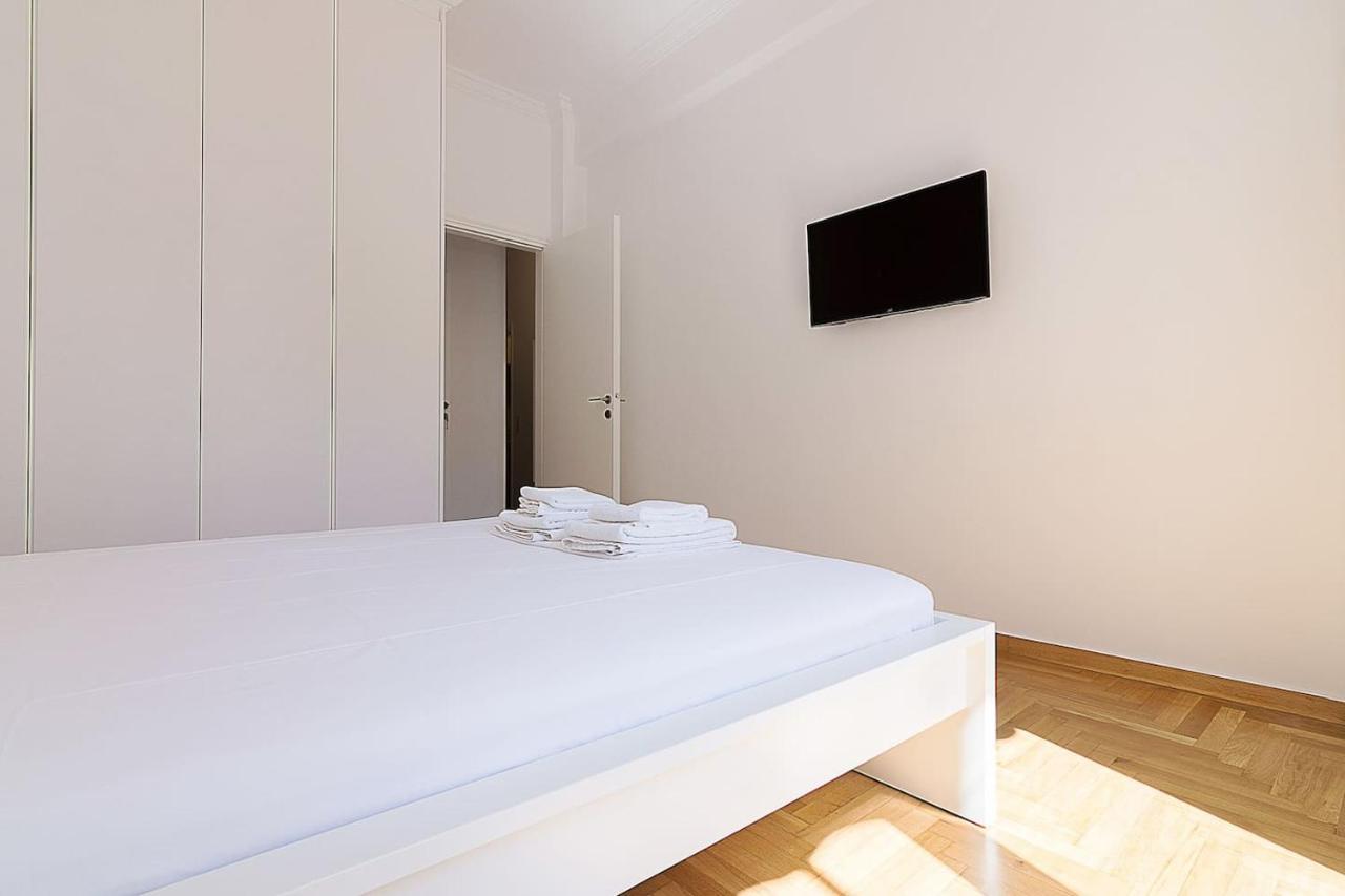 Spacious two bedroom apartment in Central location Atenas Exterior foto