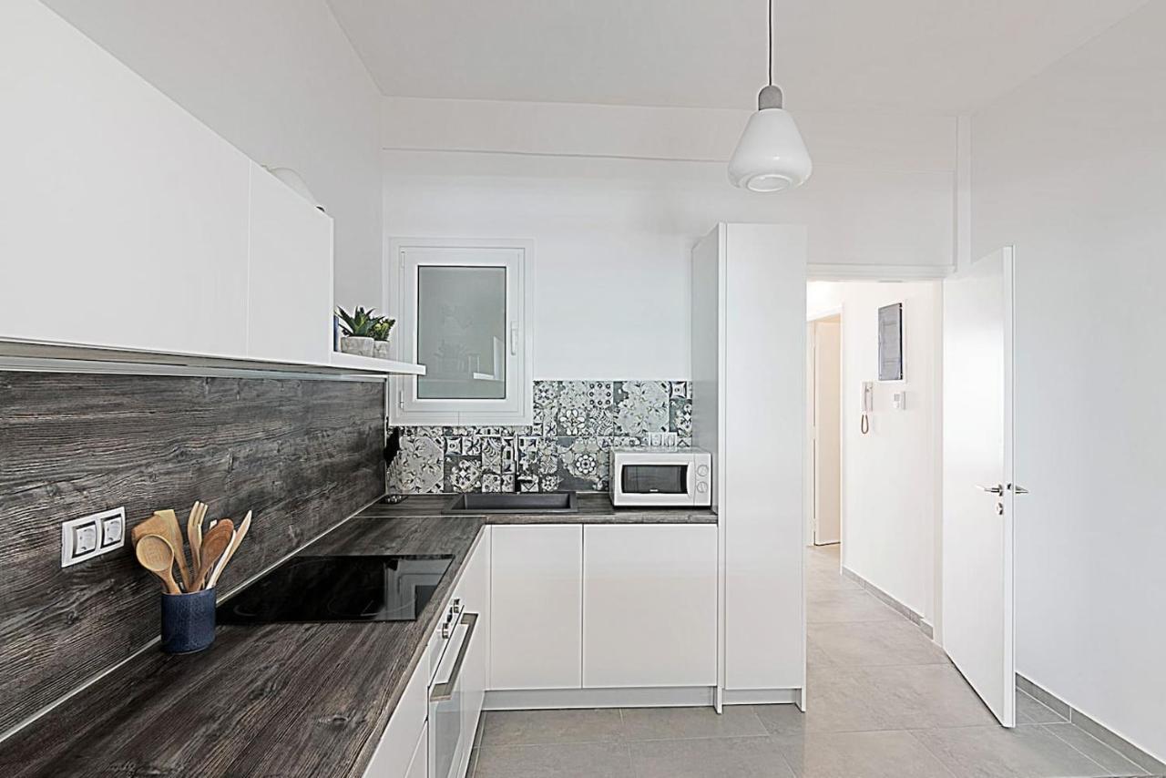 Spacious two bedroom apartment in Central location Atenas Exterior foto