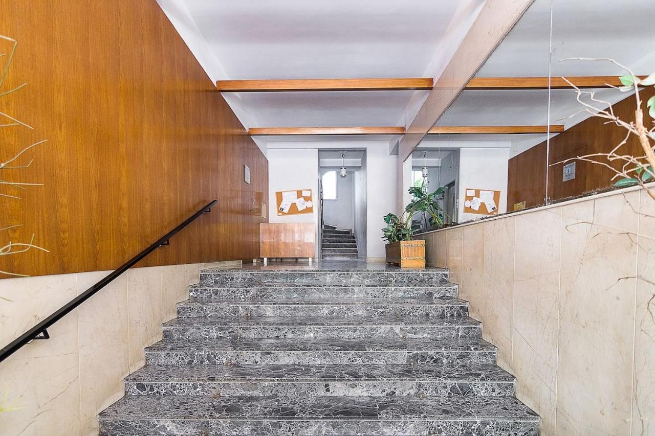 Spacious two bedroom apartment in Central location Atenas Exterior foto