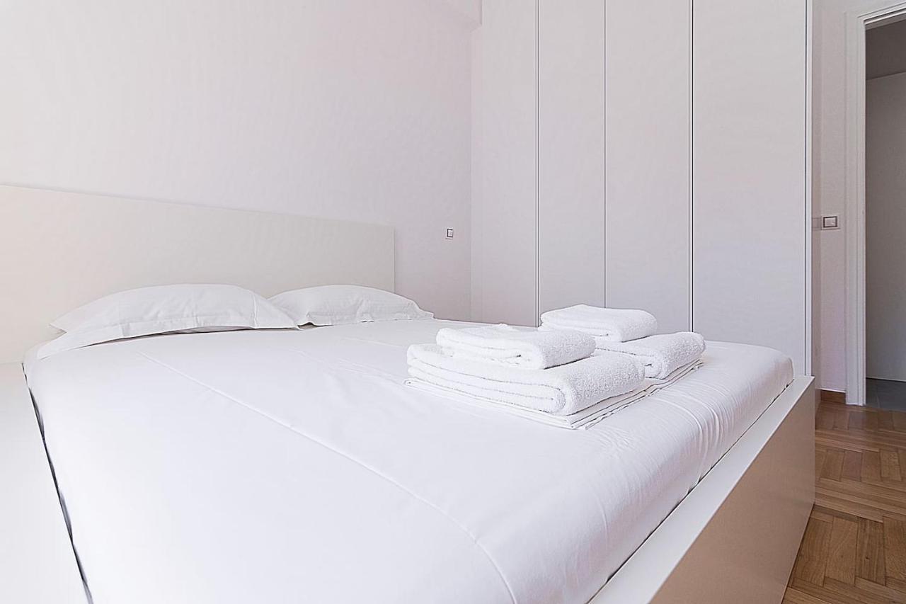 Spacious two bedroom apartment in Central location Atenas Exterior foto